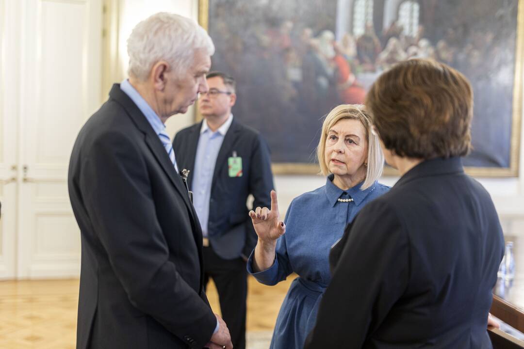 Prezidentas susitiko su žemės ūkio, maisto pramonės ir prekybos atstovais