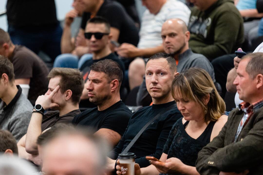 Riaušių prie Seimo byla: nepavyko nušalinti teisėjo M. Striauko