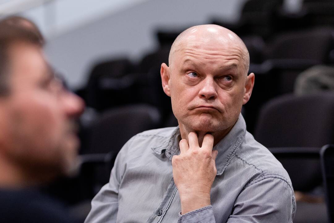 Riaušių prie Seimo byla: nepavyko nušalinti teisėjo M. Striauko