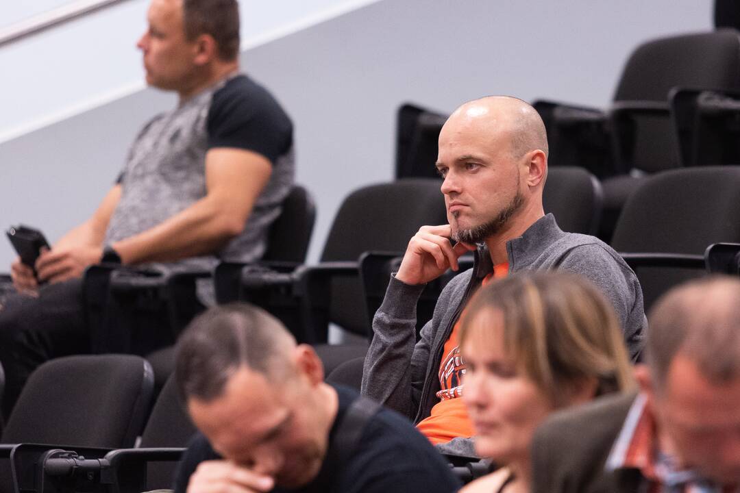 Riaušių prie Seimo byla: nepavyko nušalinti teisėjo M. Striauko