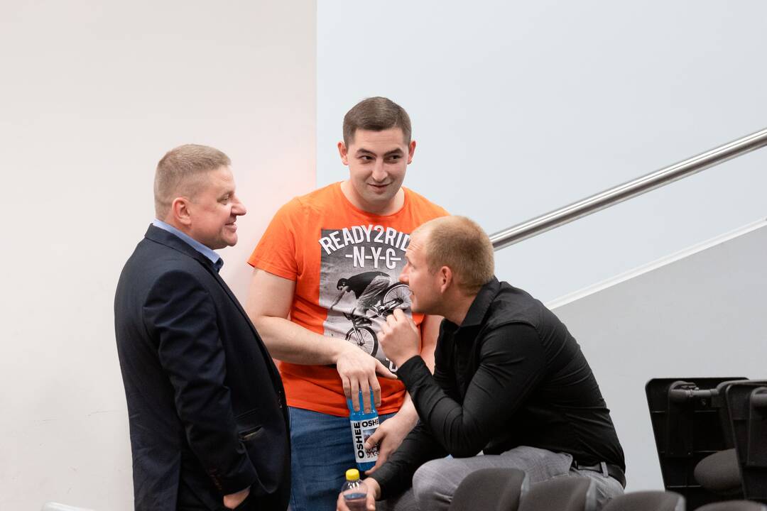 Riaušių prie Seimo byla: nepavyko nušalinti teisėjo M. Striauko