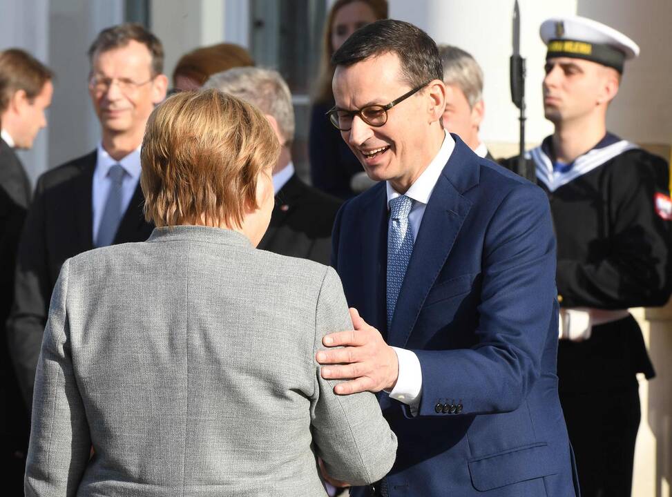Angela Merkel ir  Mateuszas Morawieckis
