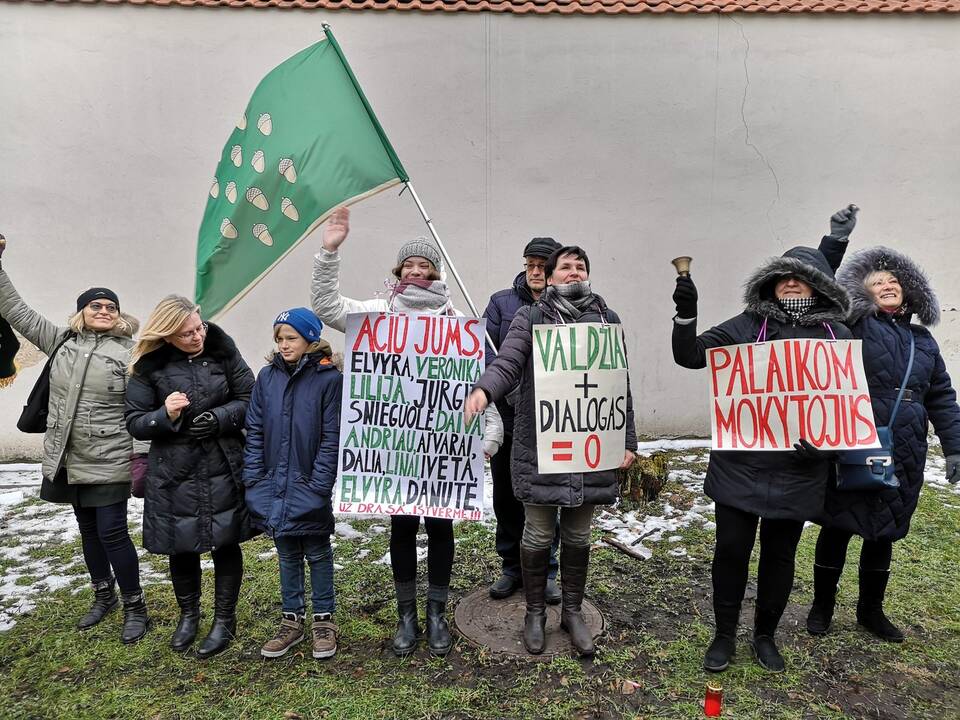 Protestas „Paskutinis skambutis“