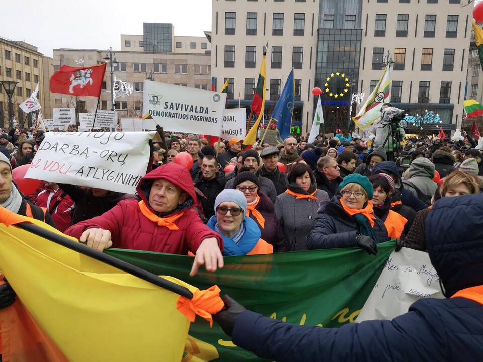 Protestas „Paskutinis skambutis“