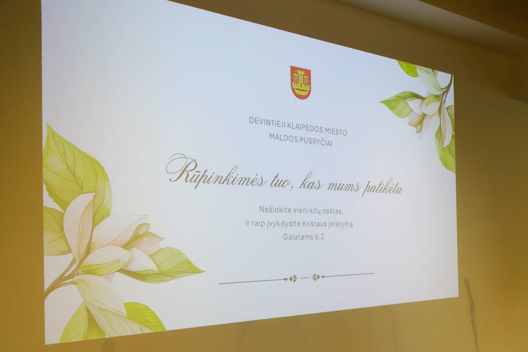 Žinomi uostamiesčio žmonės dalyvavo tradiciniuose maldos pusryčiuose