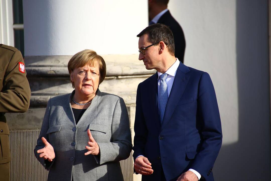 Angela Merkel ir  Mateuszas Morawieckis