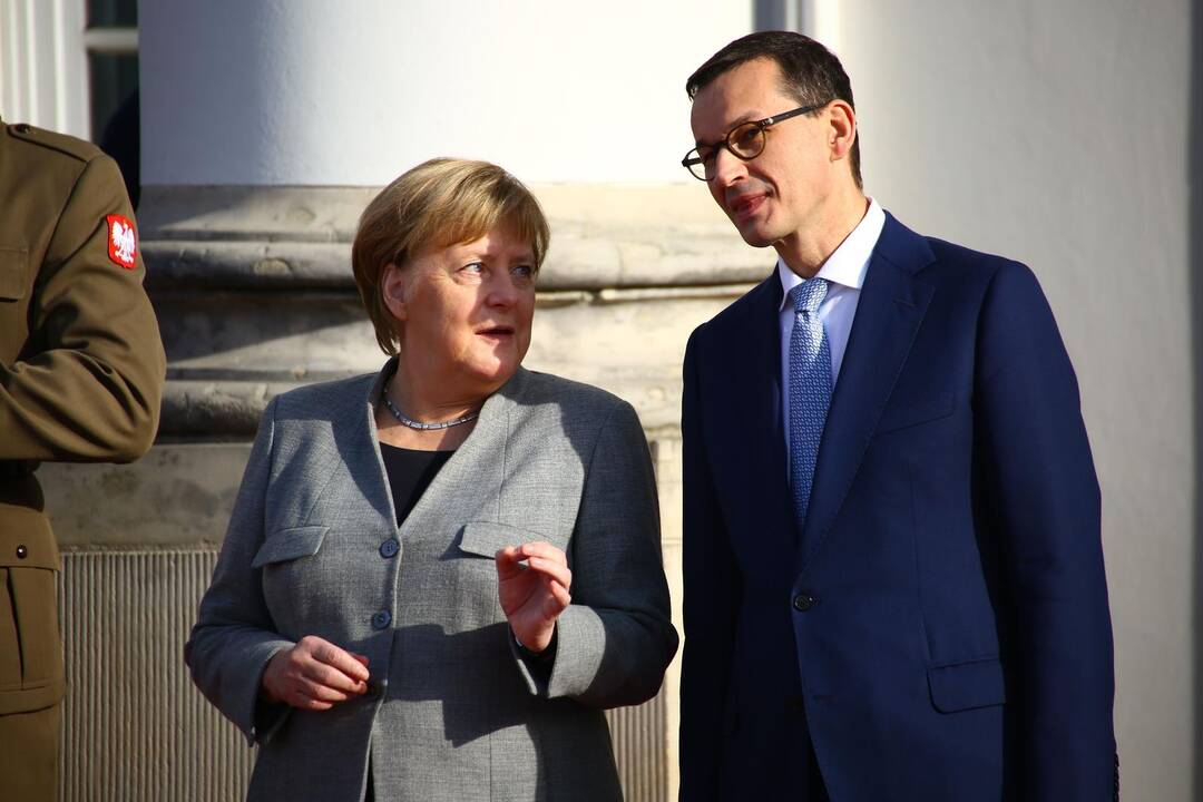 Angela Merkel ir  Mateuszas Morawieckis