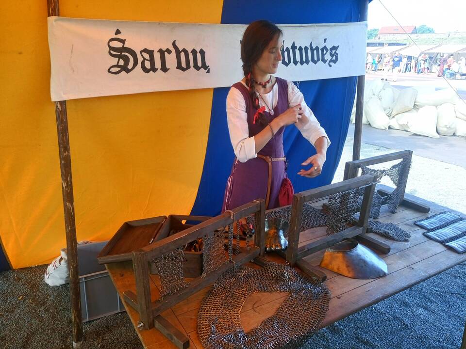 Minėjo: klaipėdiečiai ir miesto svečiai šventė 769-ąsias Klaipėdos įkūrimo metines. Piliavietėje šurmuliavo amatininkų mugė, žiūrovus linksmino riterių pasirodymai, o Mažosios Lietuvos istorijos muziejus pakvietė apžiūrėti ekspoziciją.