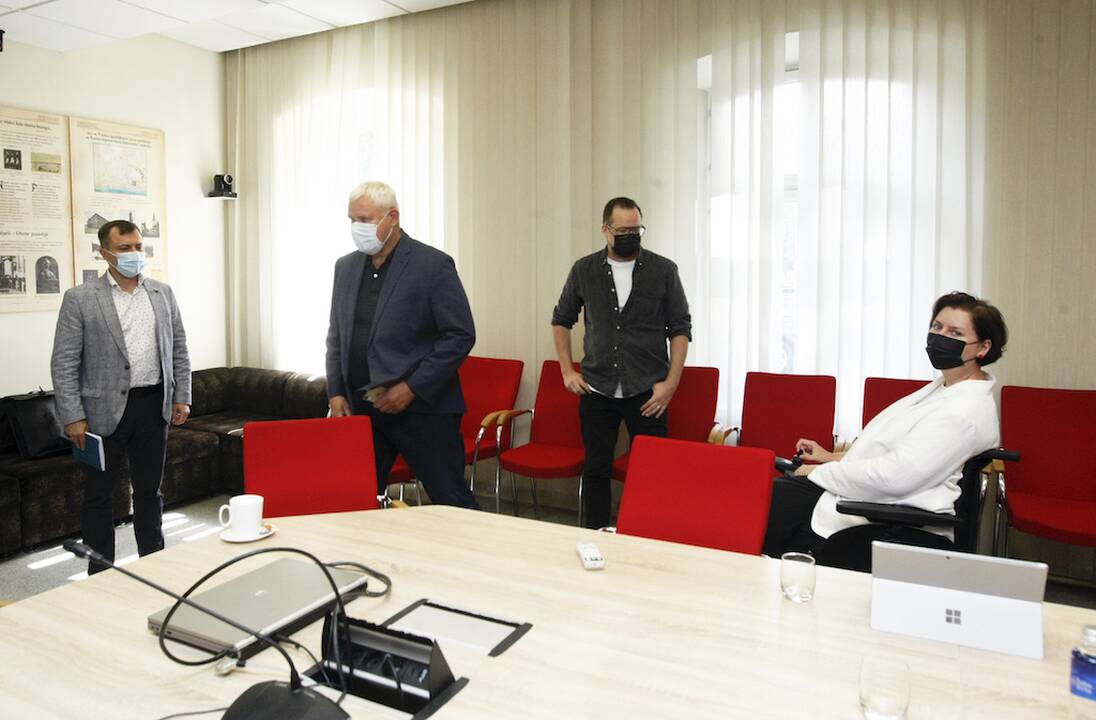 Viešnagė: Seimo narė M.Ošmianskienė Klaipėdoje susitiko ne tik su meru V.Grubliausku.