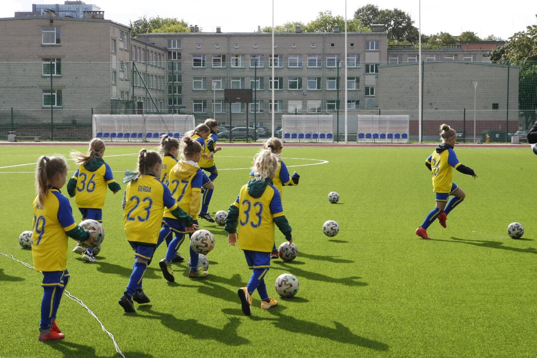 Klaipėdoje duris atvėrė atnaujinta Futbolo mokykla