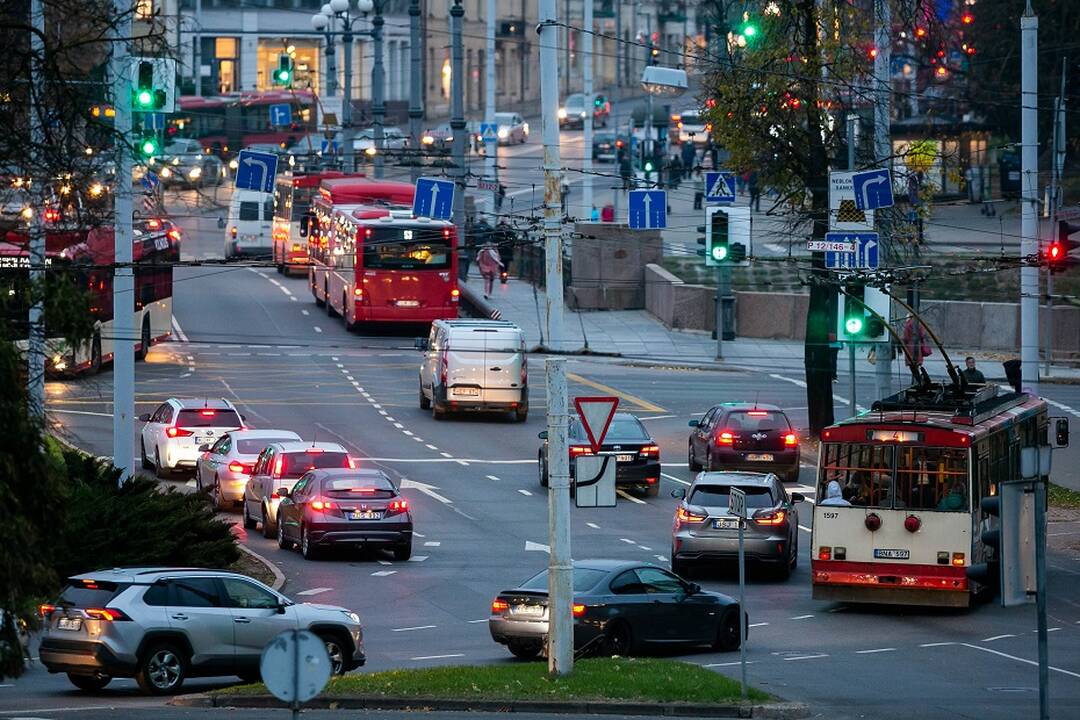 Vilniečiai širsta dėl pokyčių sostinės gatvėse: durnių laivas