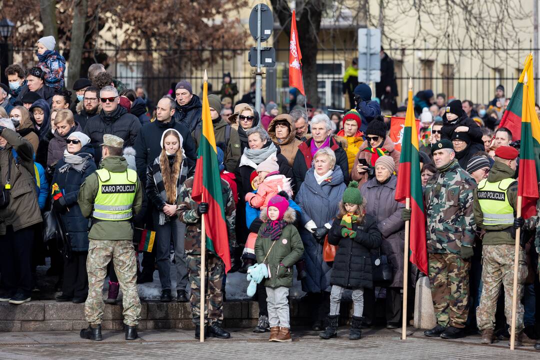 S. Daukanto aikštėje – Baltijos valstybių vėliavų pakėlimo ceremonija