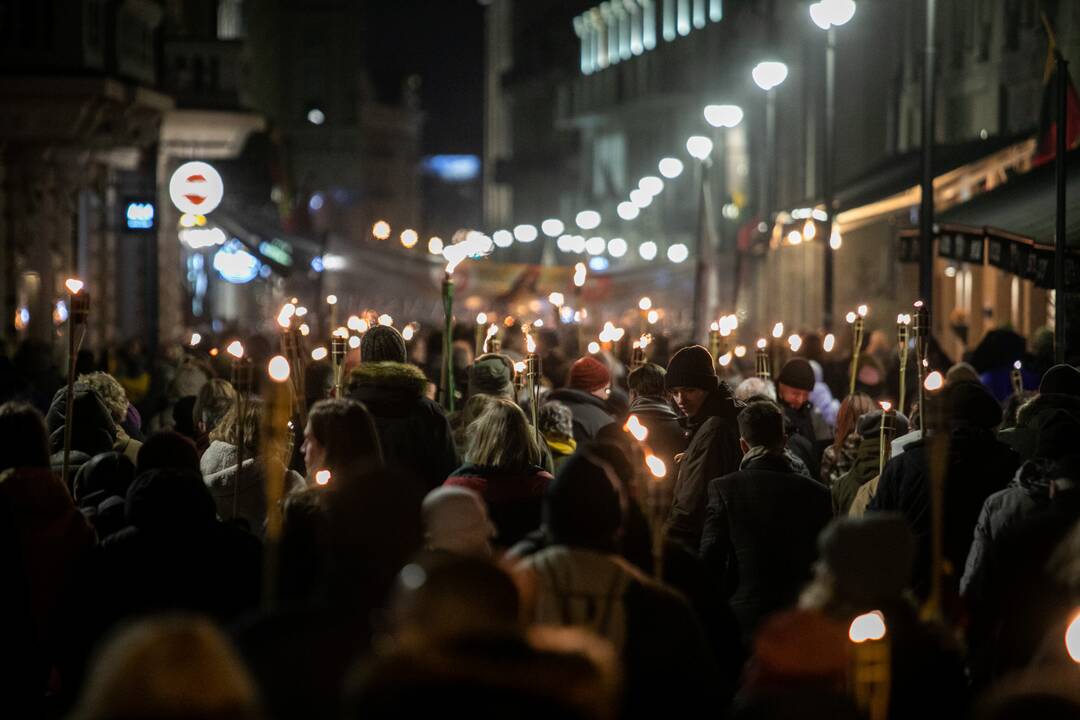 Eitynės su deglais Vilniuje