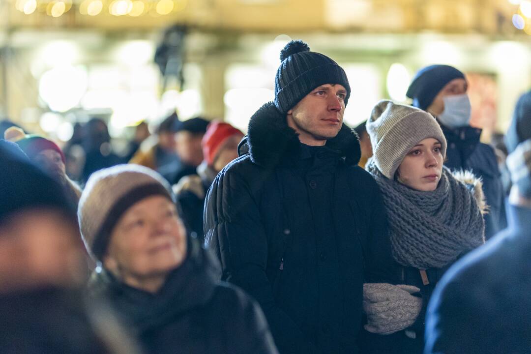 Atminimo laužų uždegimas Nepriklausomybės aikštėje