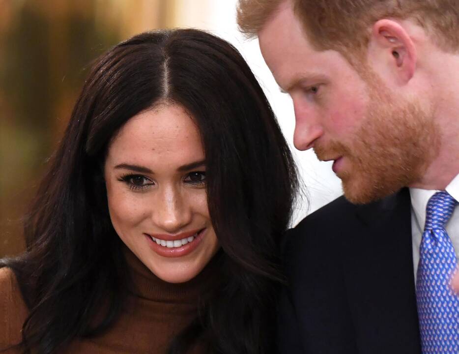 Kilus triukšmui dėl karališkųjų pareigų princo Harry žmona Meghan grįžo į Kanadą