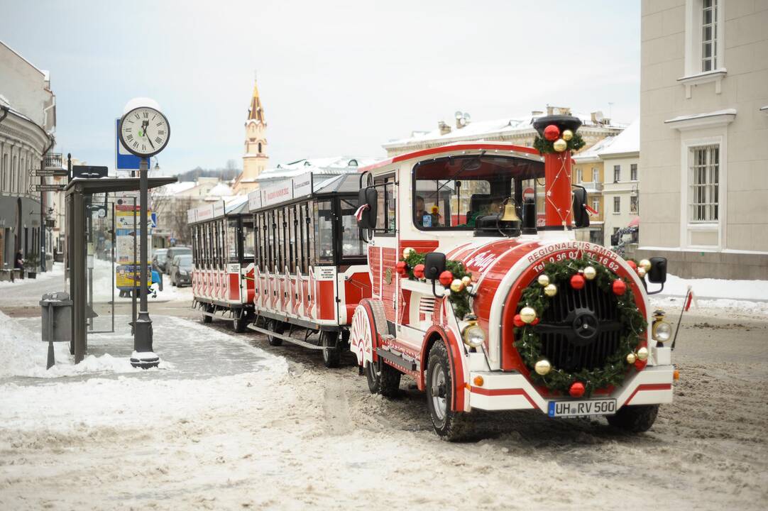 Vilnius žiemos šventėms pirks du turistinius traukinukus