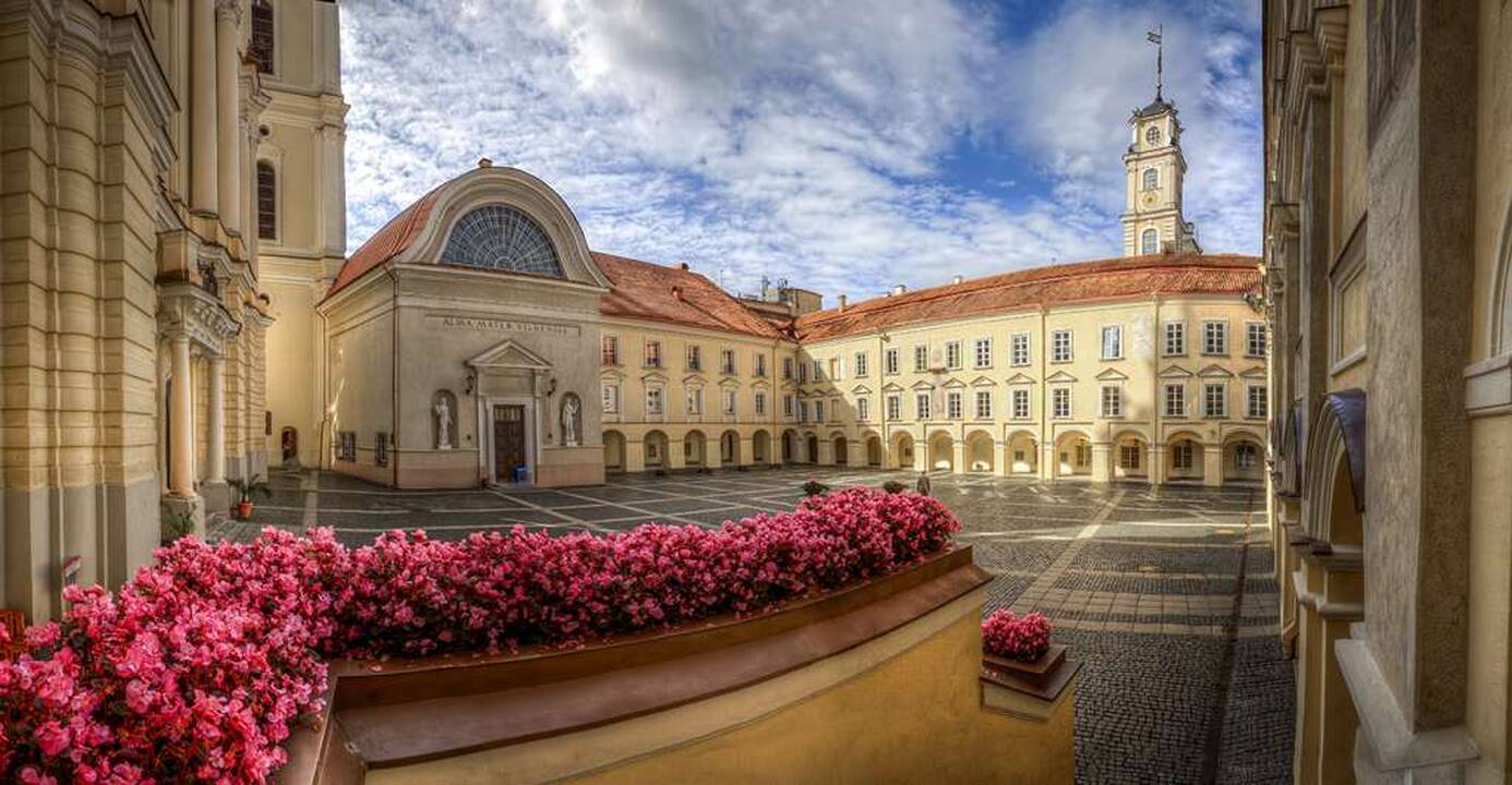 Visuomenei atveriami Vilniaus universiteto senamiesčio ansamblio kiemeliai