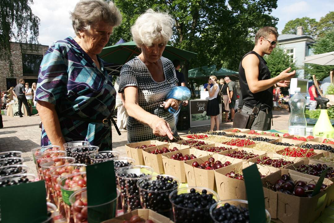 Koronaviruso krizė nusmukdė grybų ir uogų perdirbėjų verslą