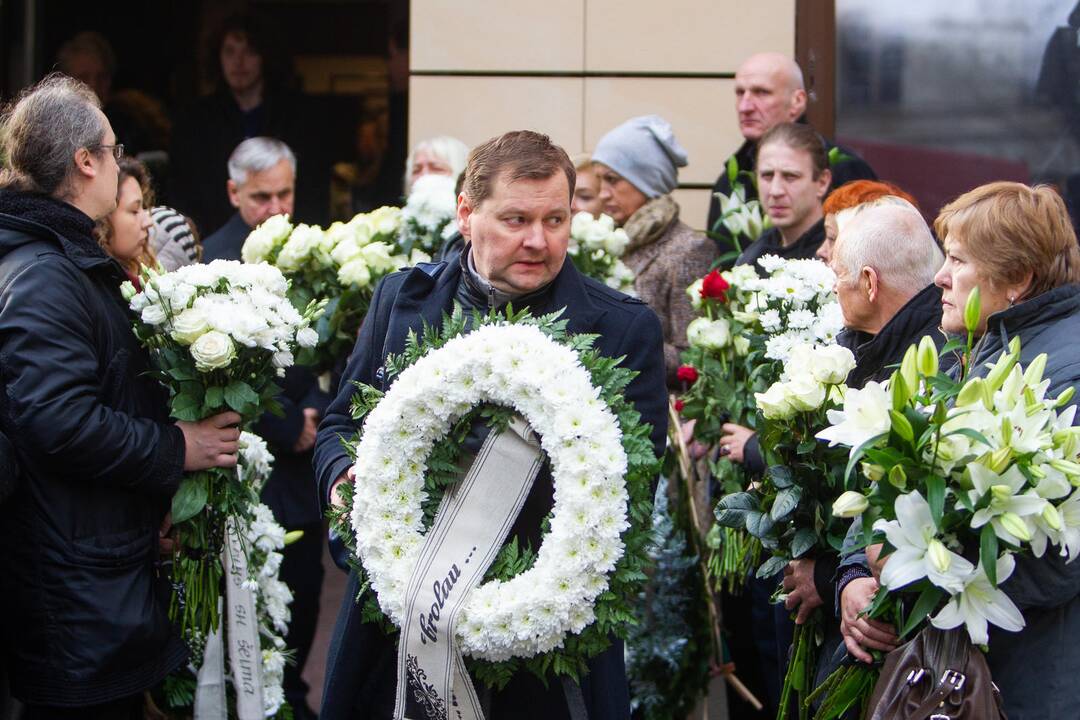 Aktorius A. Storpirštis atgulė amžino poilsio Menininkų kalnelyje