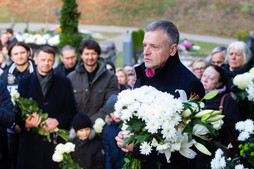 Aktorius A. Storpirštis atgulė amžino poilsio Menininkų kalnelyje