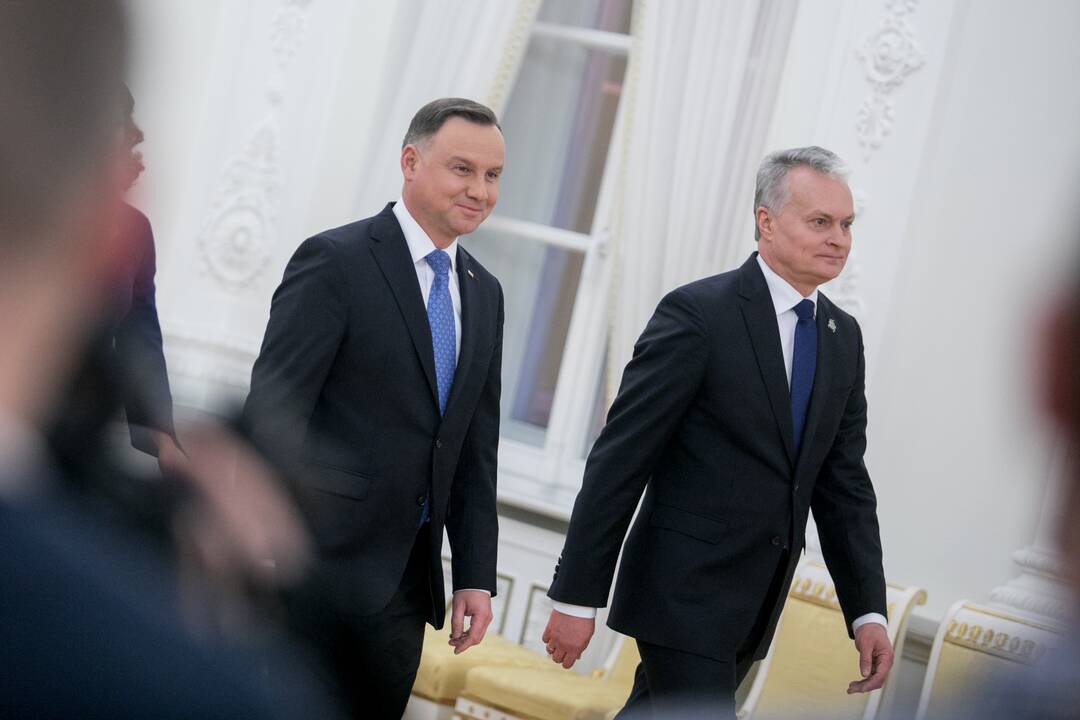 Andrzejus Duda (kairėje) ir Gitanas Nausėda