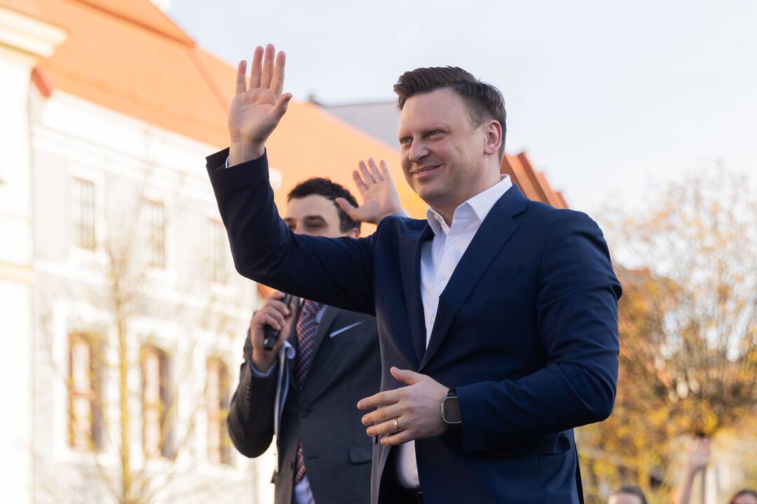 Rotušės aikštėje atidarytas Vilnių su kitais miestais jungiantis „Portalas“