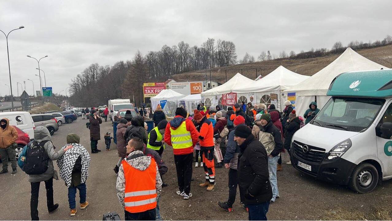 Susitvarkė: nuriję karčius pirmuosius įspūdžius, vyrai kibo į darbus.