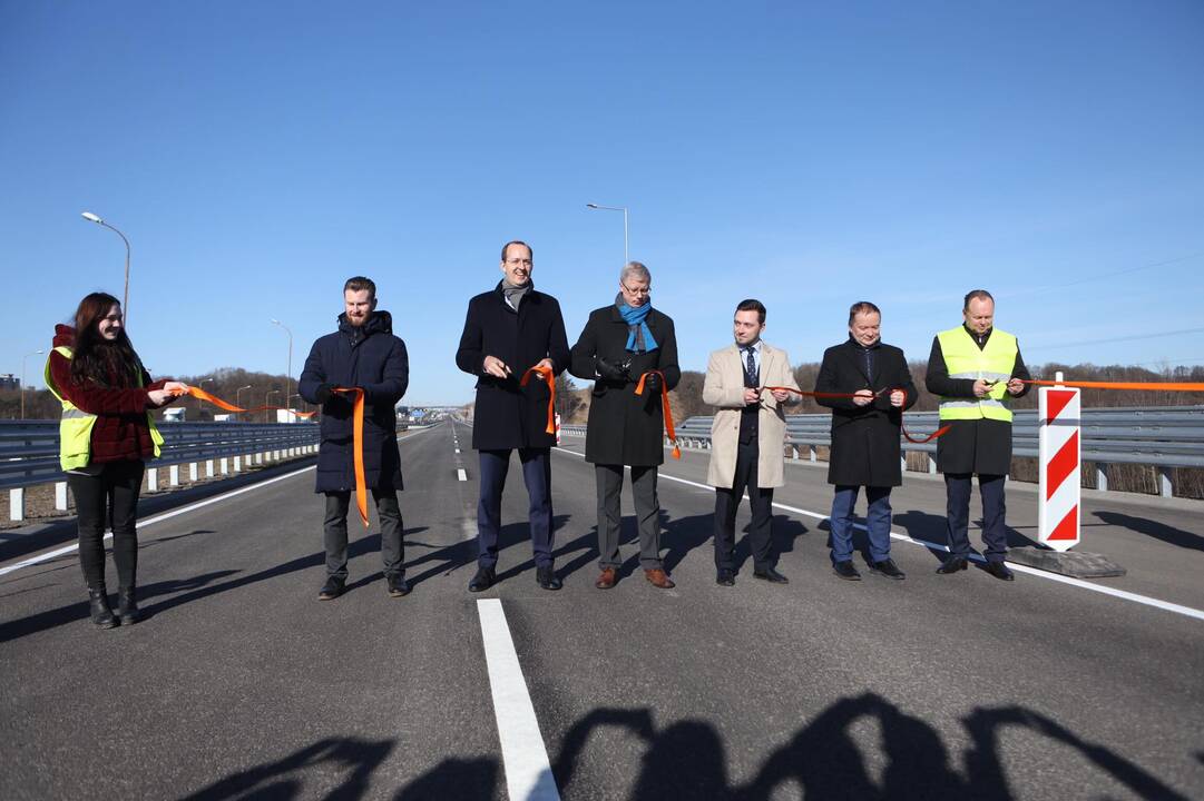 Kaune atidarytas naujasis tiltas per Nerį