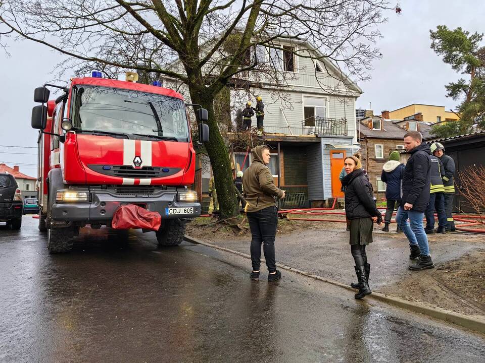 Gaisras Žaliakalnio daugiabutyje