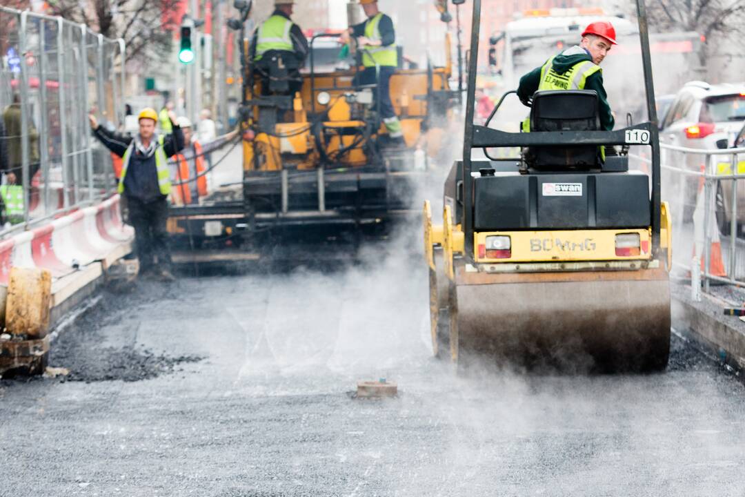 Lėšų keliams paieškos: nori keisti finansavimo modelį