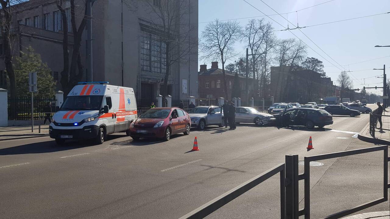 Avarija A. Juozapavičiaus pr.