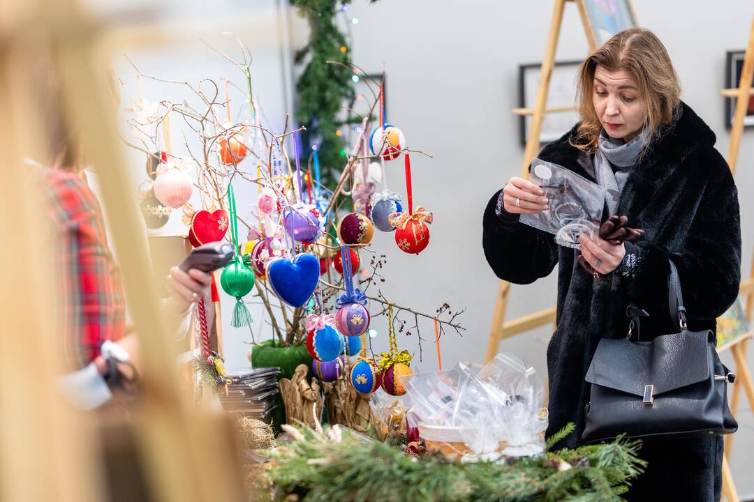 Iškilmingas jubiliejinės 20-osios Tarptautinės Kalėdų labdaros mugės atidarymas