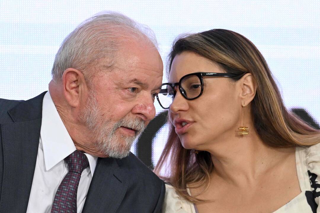 Naujoji Brazilijos pirmoji ponia: prezidento rūmuose – netvarka