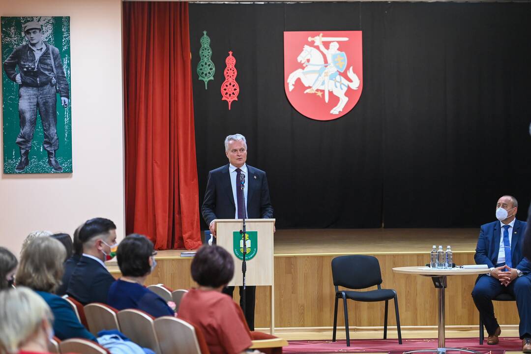 Prezidento dėmesys patriotiškumui Garliavos J. Lukšos gimnazijos Rugsėjo 1-osios šventėje