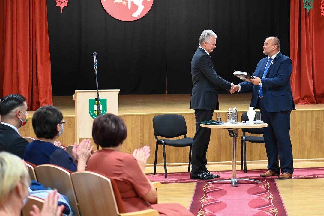 Prezidento dėmesys patriotiškumui Garliavos J. Lukšos gimnazijos Rugsėjo 1-osios šventėje