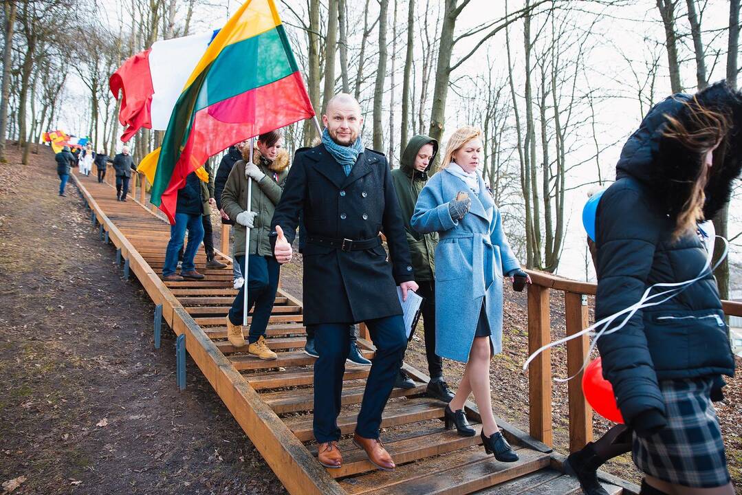 Atidengta Napoleono žygį per Nemuną žyminti lenta