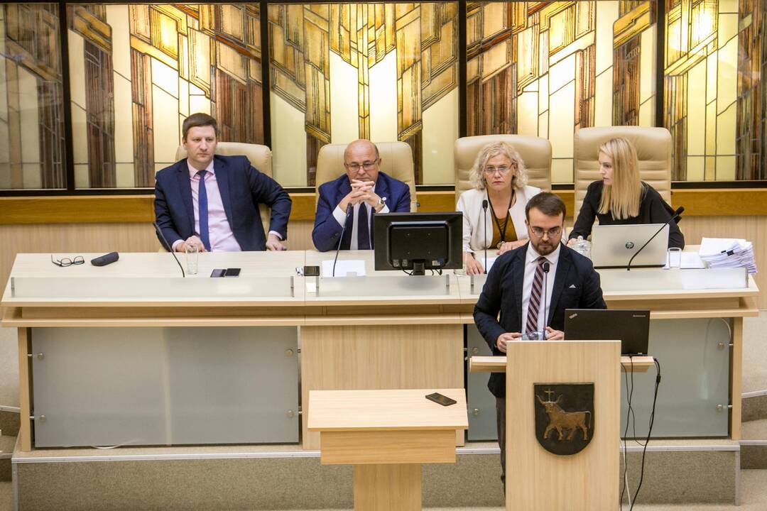Pažadai: P.Mačiulis primena, kad visi ministrai įsipareigojo atlikti konkrečius darbus. Jeigu jie nevyks – Prezidentas pasirengęs keisti ministrus dar iki Seimo rinkimų.
