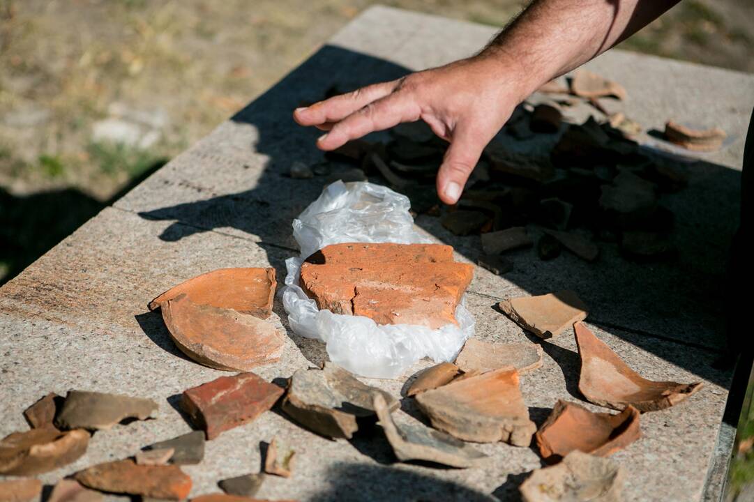 Archeologiniai kasinėjimai Muzikinio teatro sodelyje 