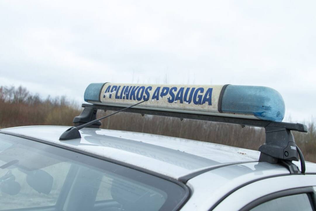 Teismui perduota kyšininkavimu įtariamo aplinkosaugininko byla