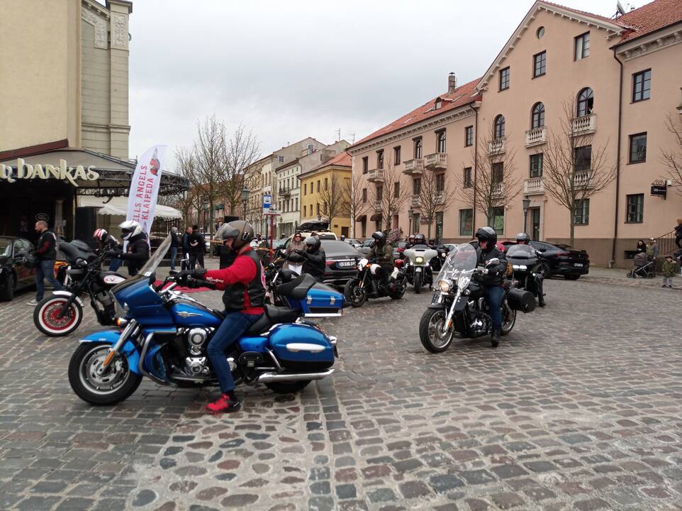 Baikeriai sudrebino Klaipėdą ir atidarė savo sezoną