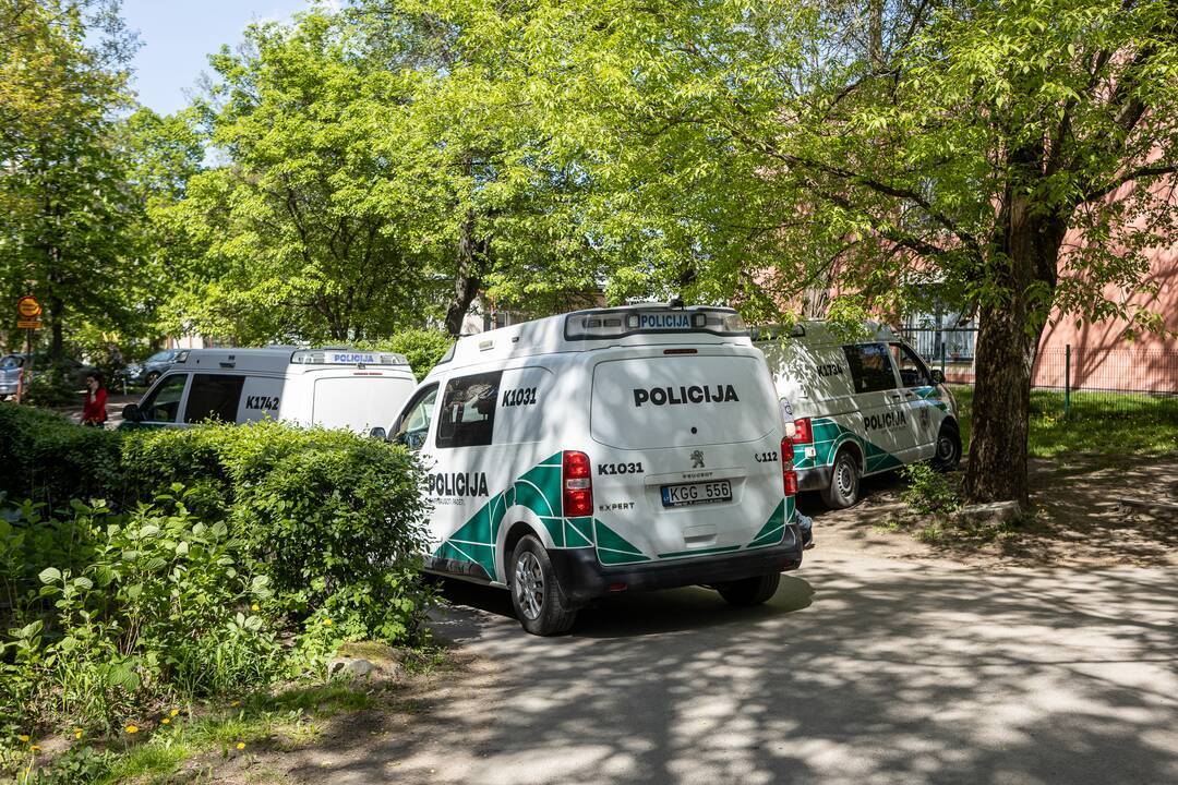Šiurpus nusikaltimas Kėdainiuose: laiptinėje rastas nužudytas vyras  