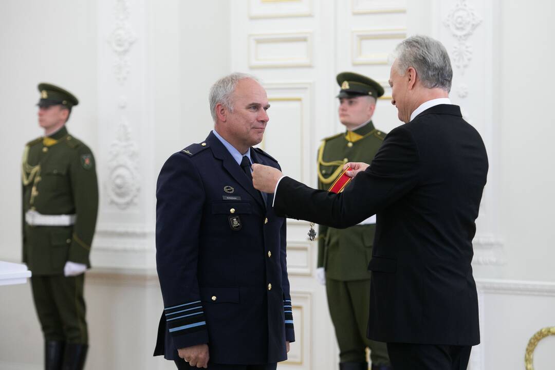 Valstybės apdovanojimų įteikimo ceremonija Lietuvos Prezidento rūmuose