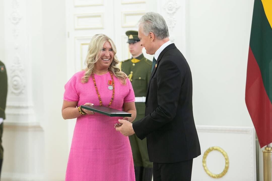 Valstybės apdovanojimų įteikimo ceremonija Lietuvos Prezidento rūmuose