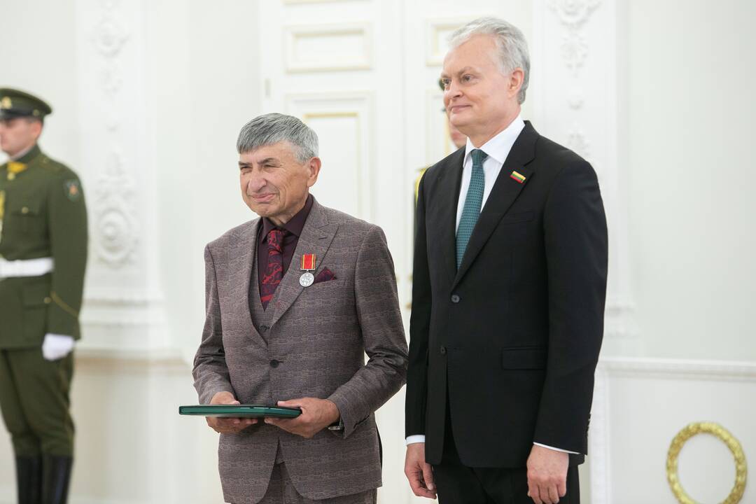 Valstybės apdovanojimų įteikimo ceremonija Lietuvos Prezidento rūmuose