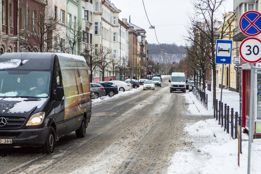 Sudėtingos eismo sąlygos Kaune