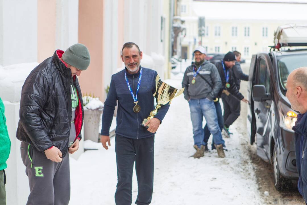 Poledinės žūklės čempionų sutikimas Kaune