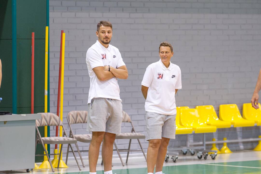 J. Valančiūno krepšinio stovykla