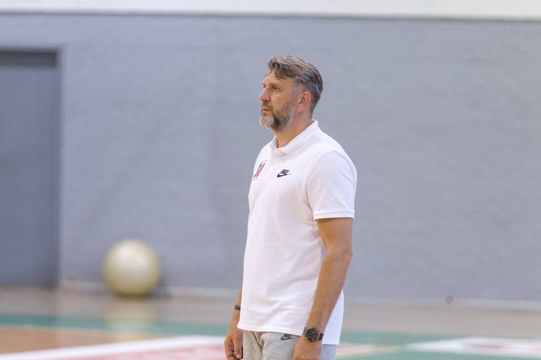 J. Valančiūno krepšinio stovykla