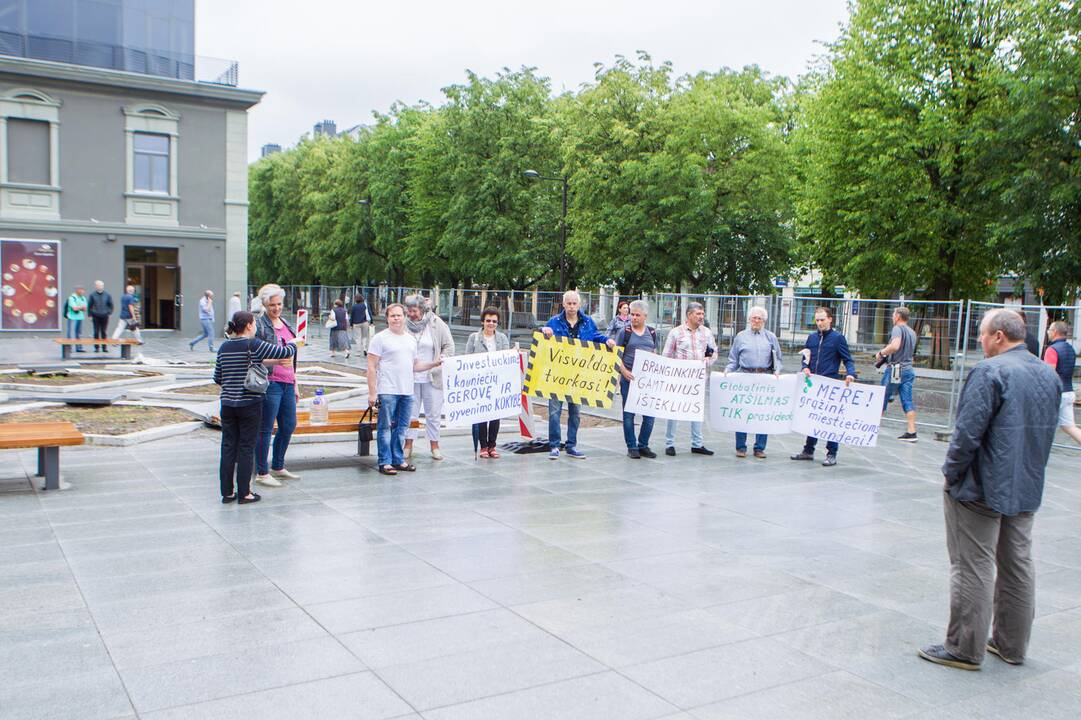 Protestavo, kad nepritrūktų vandens