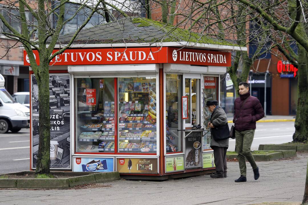 Pasigedo: klaipėdietė nesupranta, kodėl spaudos kioskuose neliko pašto ženklų.